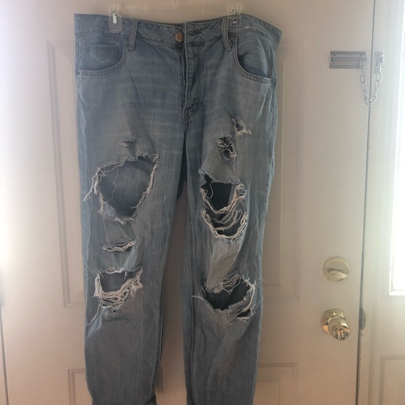 American Eagle Outfitters Denim - AE Distressed Tom Girl Jeans